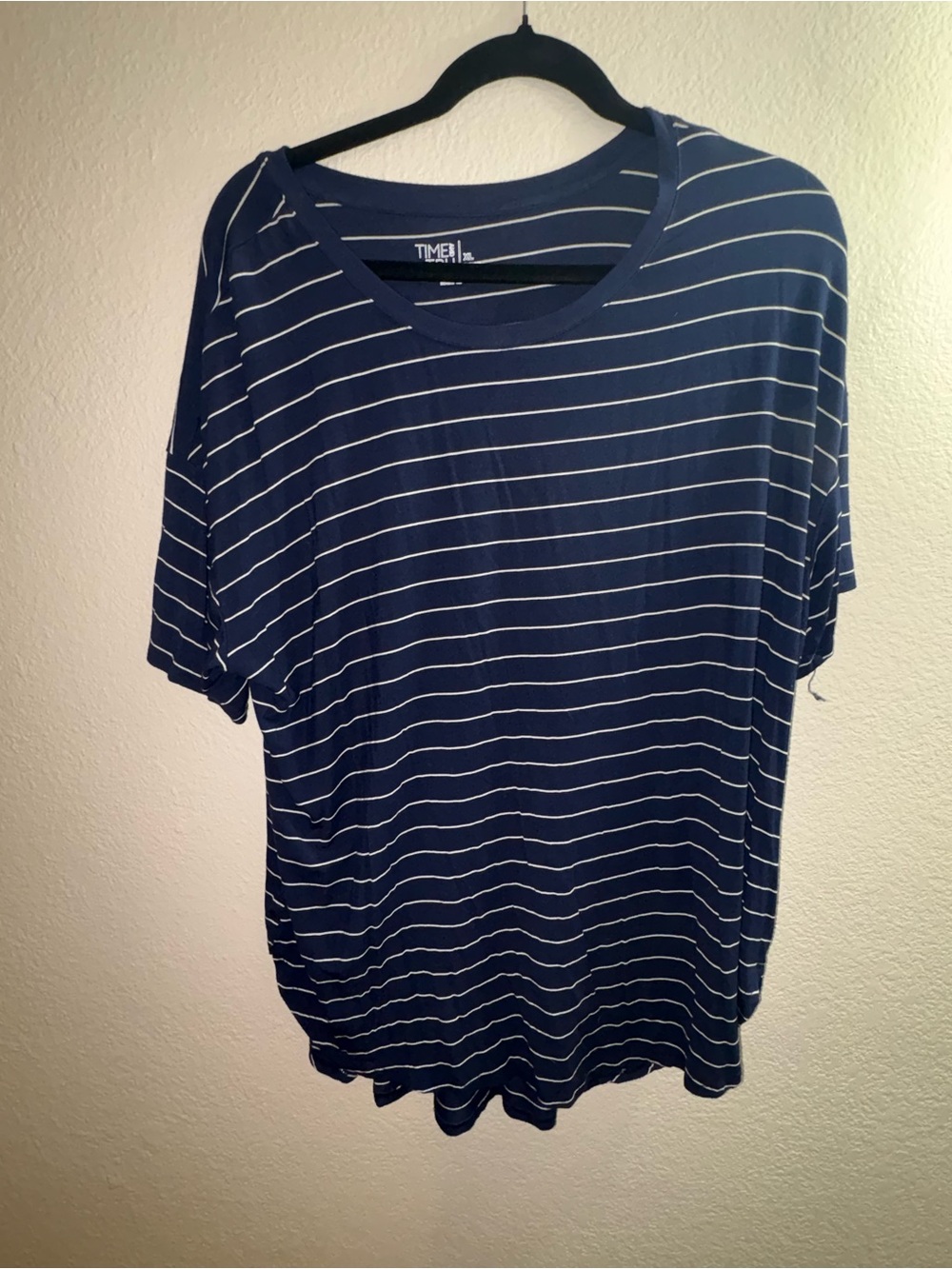 Time and Tru Navy and White Striped Crew Tee - Picture 1 of 2